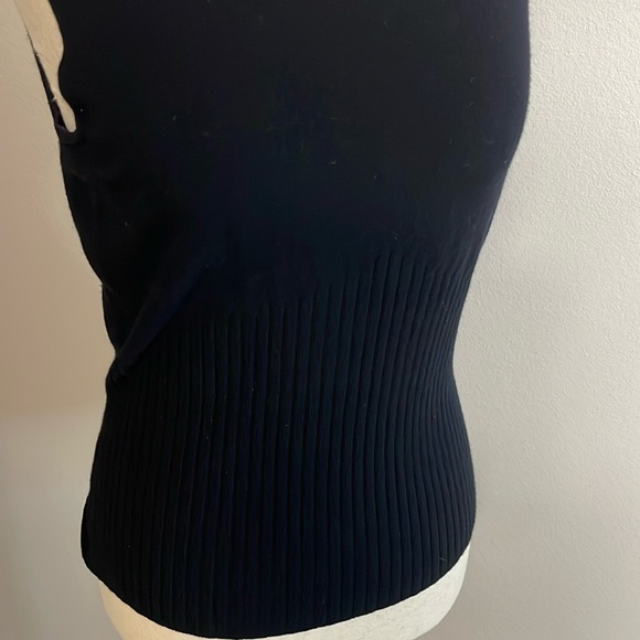 Harold’s Medium Black Two Piece Sweater Set - Picture 8 of 10